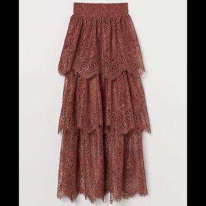 H&M | Tiered Lace Skirt